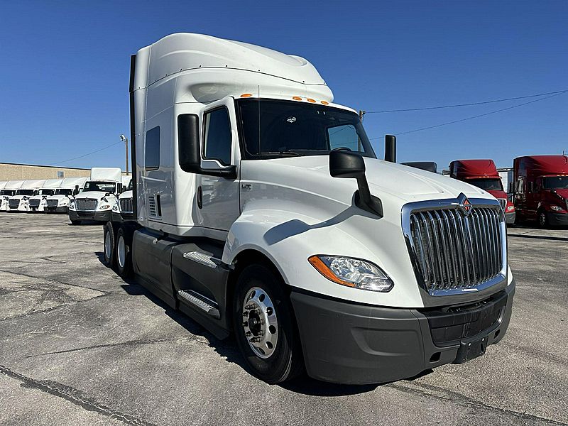 2020 International LT625