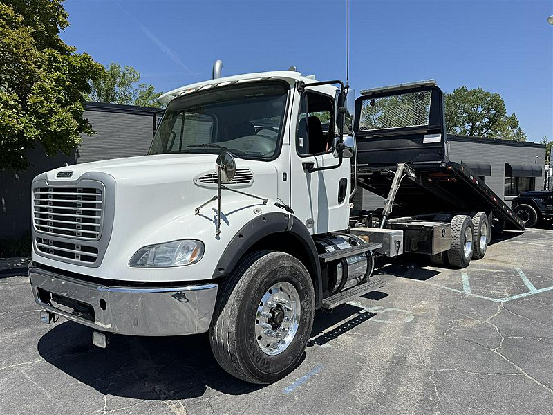 2017 Freightliner M2 112