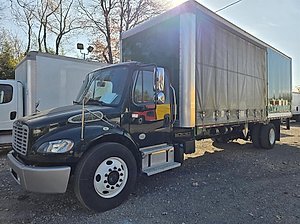 2019 Freightliner M2 106 - Curtainside