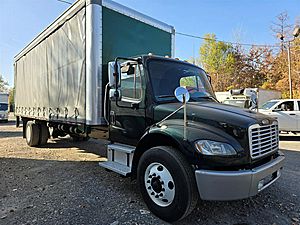2019 Freightliner M2 106 - Curtainside