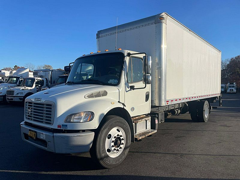 2018 Freightliner M2 106