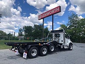 2025 Kenworth T880