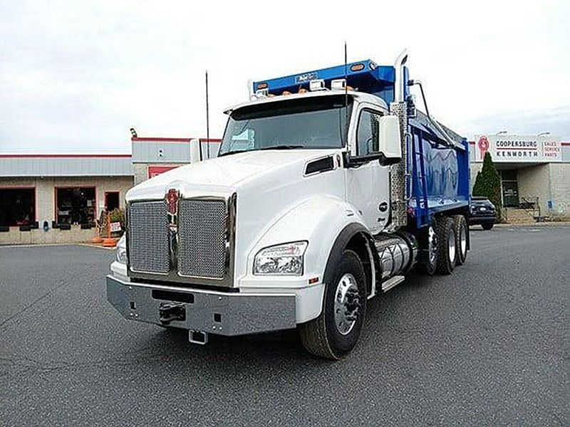 2025 Kenworth T880