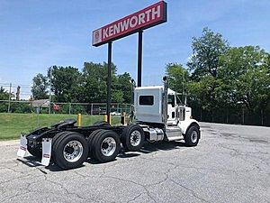 2025 Kenworth W900