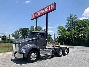 2025 Kenworth T880 - Day Cab