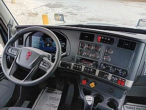 2025 Kenworth T880