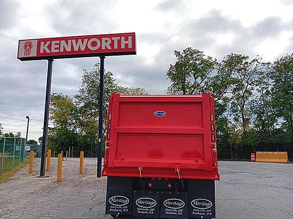 2025 Kenworth T880