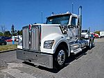 2025 Kenworth W990