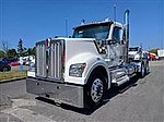 2025 Kenworth W990
