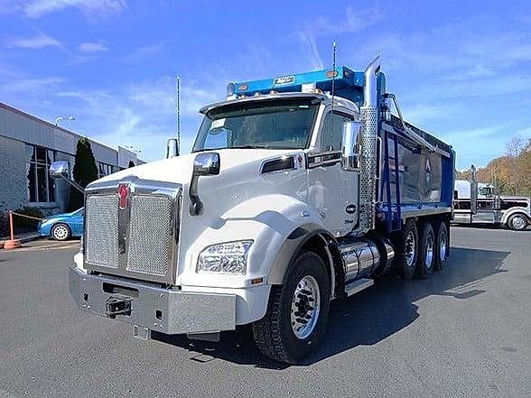2025 Kenworth T880