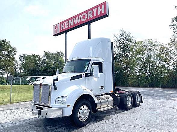 2024 Kenworth T880