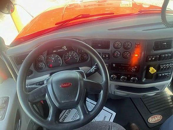 2020 Peterbilt 567