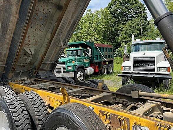 送料分 2017 Peterbilt 567 For Sale | Dump Truck | #24P106