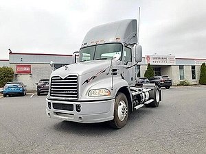 2012 Mack Pinnacle