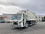 2010 Mack LEU613