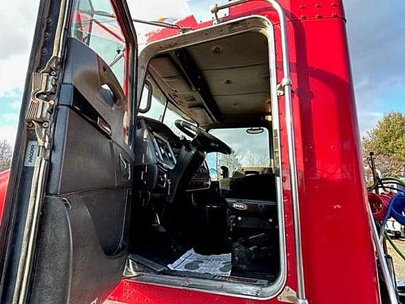 2009 Kenworth T800 For Sale | Day Cab | #22P155