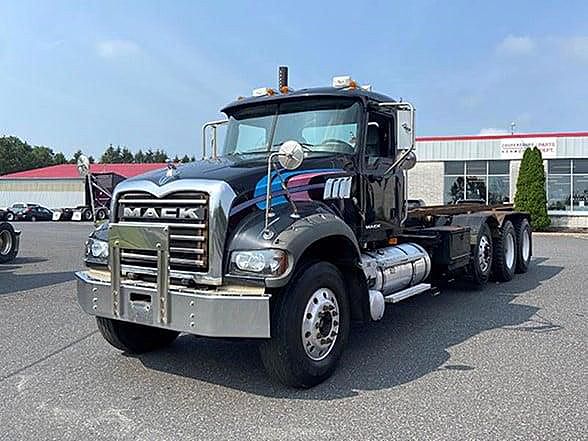 2009 Mack GU713