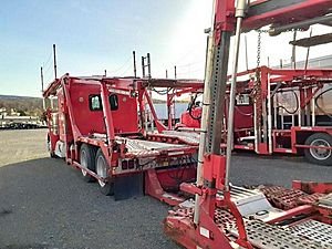 2008 Peterbilt 388 - Car Carrier