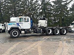 1998 Mack RD690 - Roll-Off