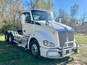 2015 Kenworth T680 Aerodyne - Daycab