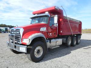 2018 Mack  - Daycab