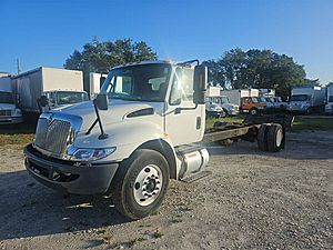 2015 International DuraStar 4300 - Box Van