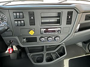 2025 Kenworth T280