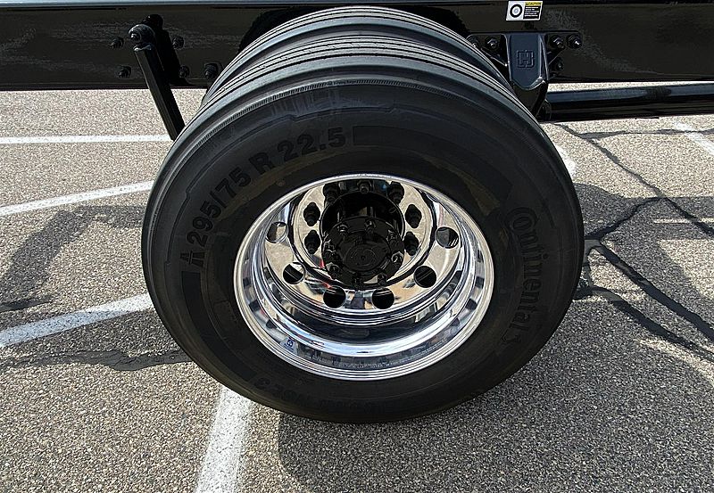 2025 Kenworth T280