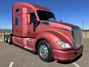 2021 Kenworth T680 - Sleeper Truck