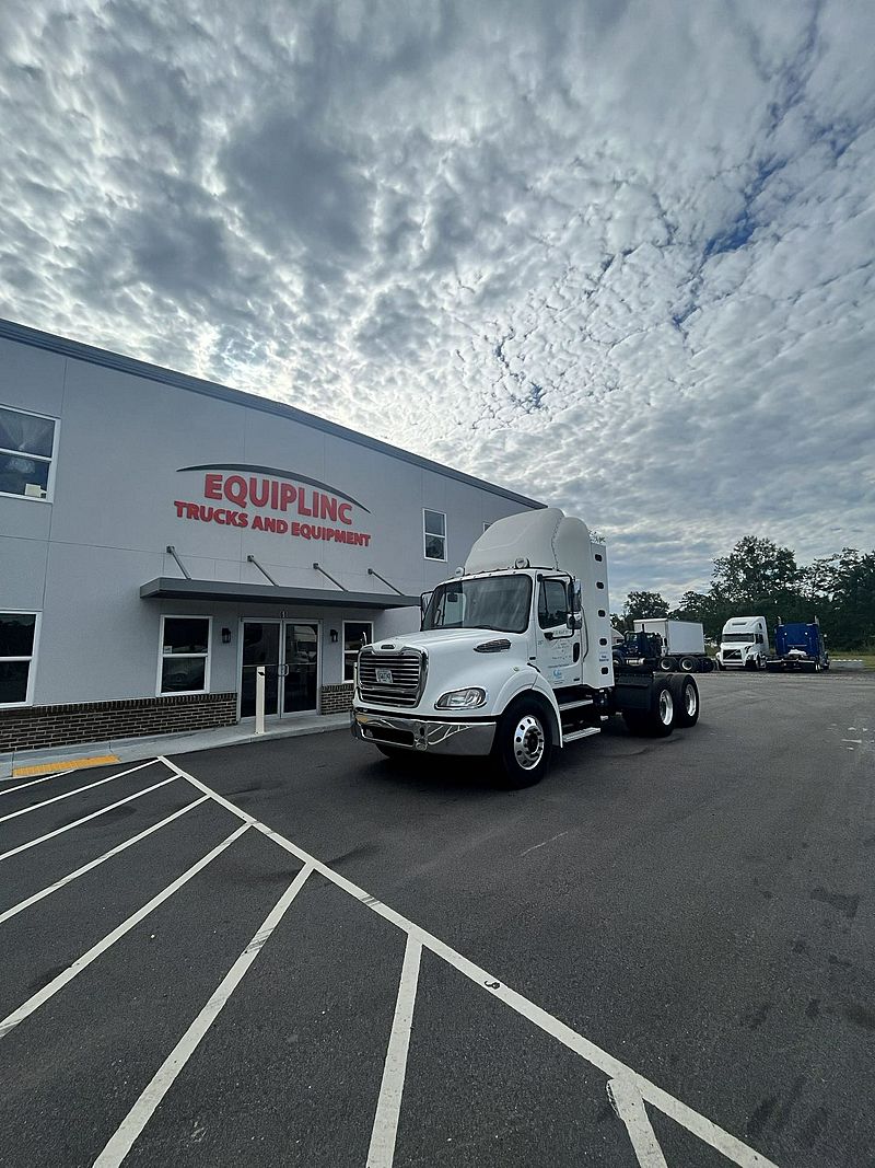 2011 Freightliner M2 112