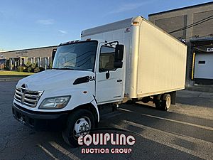 2009 Hino 185 - Box Van