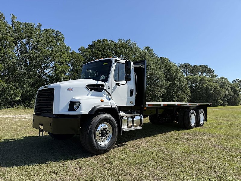 2026 Freightliner 114SD