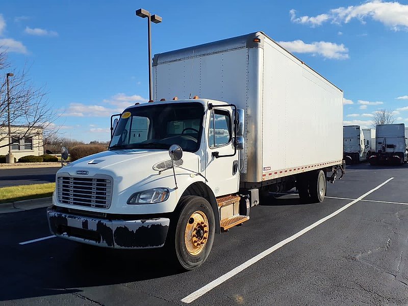 2018 Freightliner M2 106