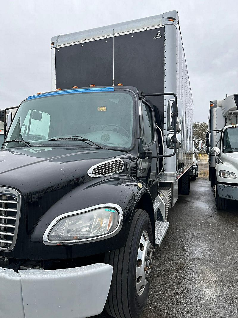2017 Freightliner M2 106 For Sale | Day Cab | #679382
