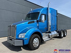 2021 Kenworth T880 - Sleeper Truck