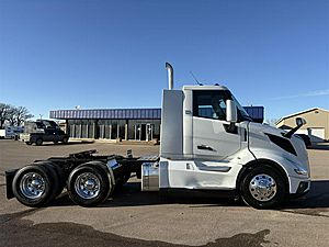 2026 Volvo VNL