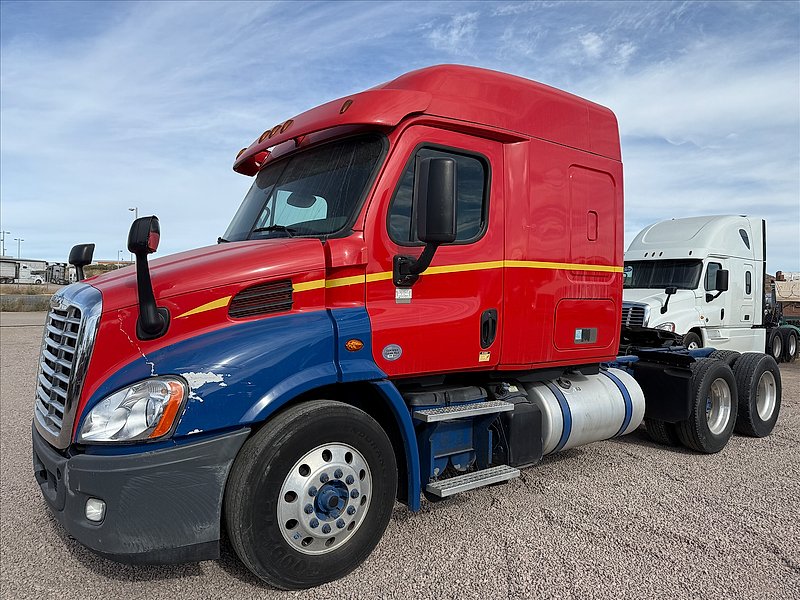 2017 Freightliner Cascadia 113