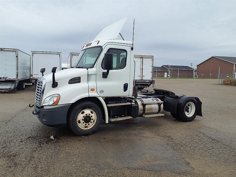 2018 Freightliner CASCADIA 113