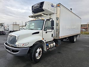 2018 International DuraStar 4300 - Refrigerated Van