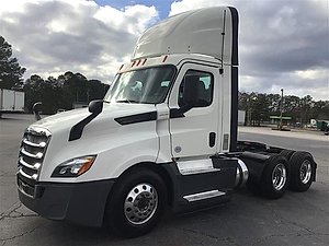 2020 Freightliner Cascadia 126 - Day Cab