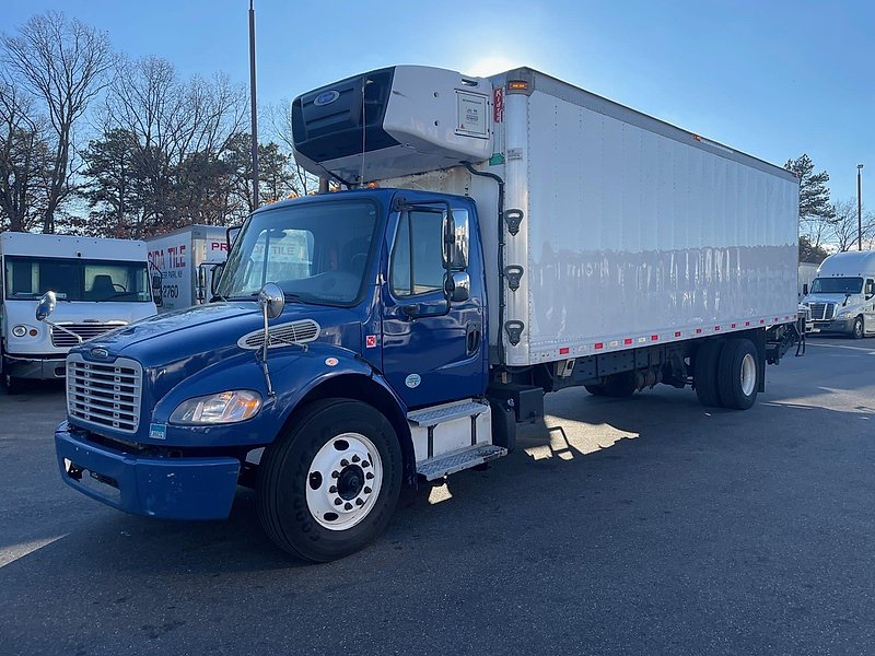 2017 Freightliner M2 106