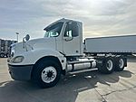 2007 Freightliner Columbia CL120