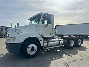 2007 Freightliner Columbia CL120