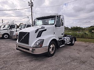 2018 Volvo VNL - Day Cab