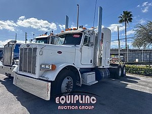 2005 Peterbilt 379 - Sleeper Truck