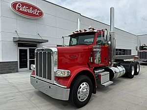 2020 Peterbilt 389 - Day Cab