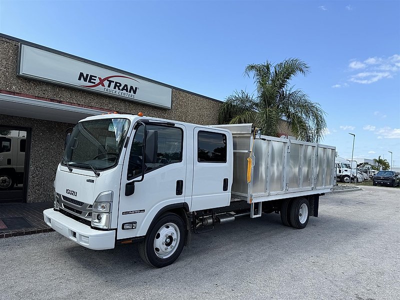 2025 Isuzu NPR-1G404