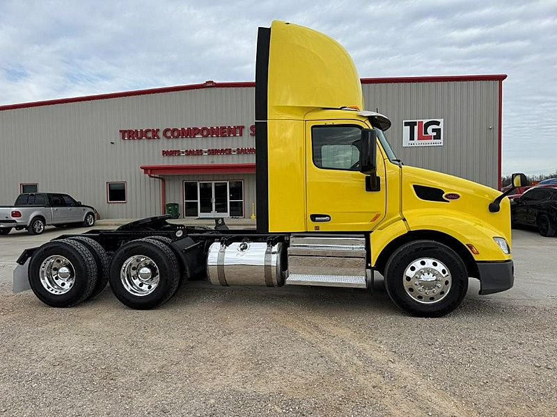 2021 Peterbilt 579