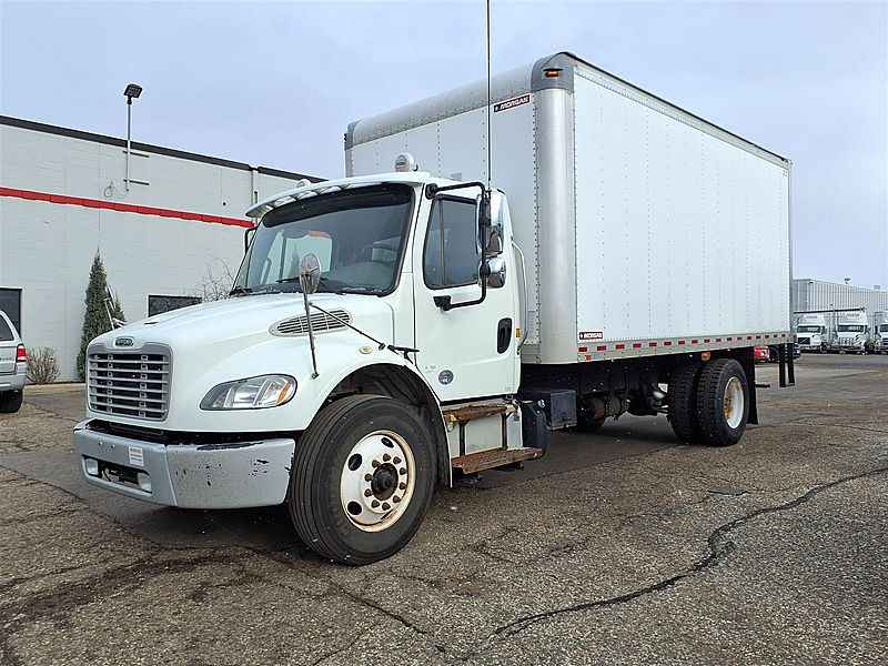 2018 Freightliner M2 106