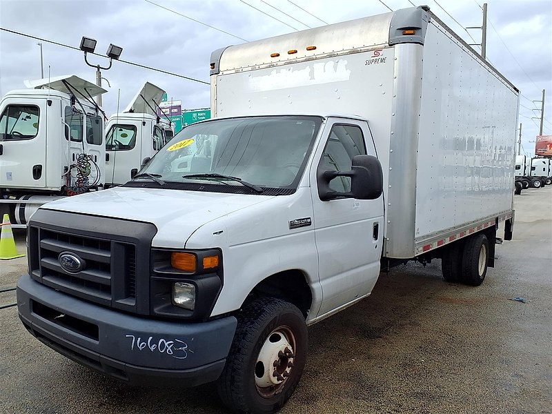 2017 Ford E350